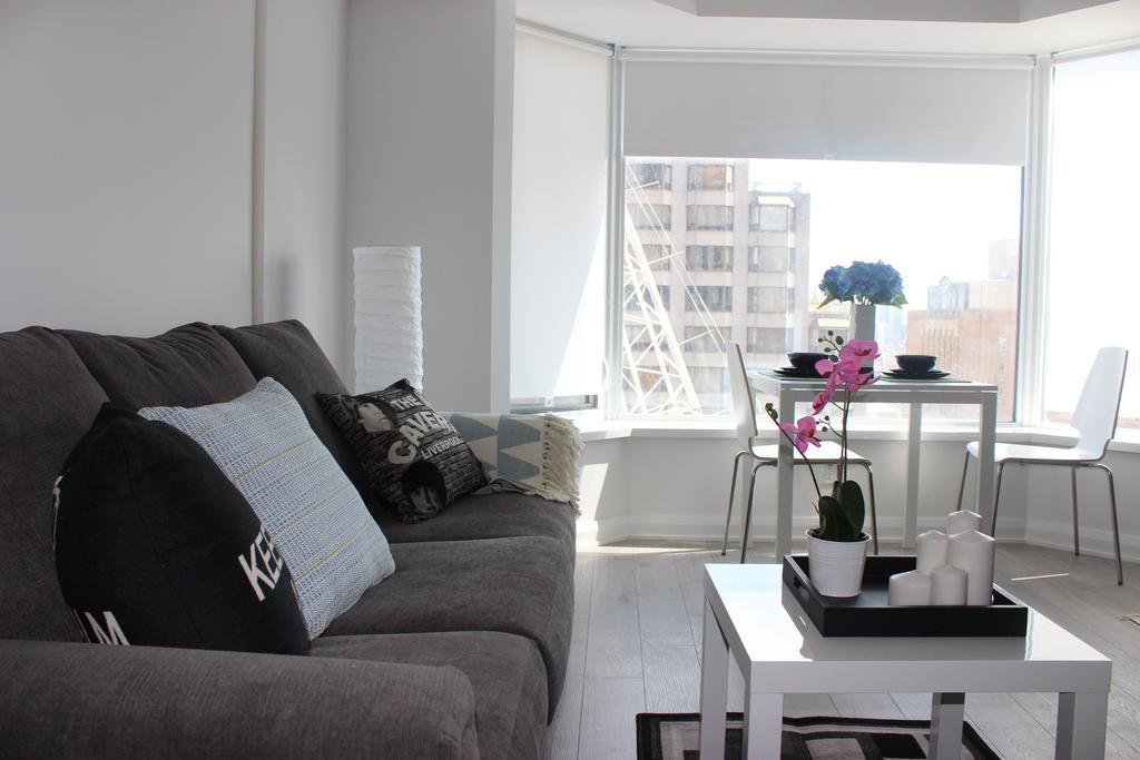 Atlas Suites - Yorkville Furnished Apartments Τορόντο Δωμάτιο φωτογραφία