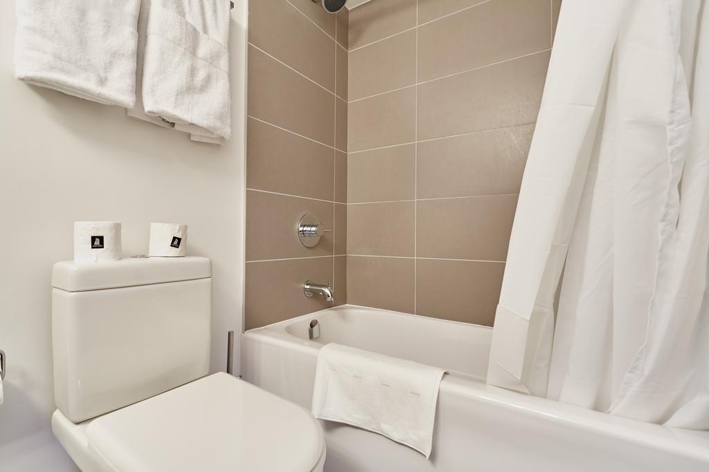 Atlas Suites - Yorkville Furnished Apartments Τορόντο Δωμάτιο φωτογραφία