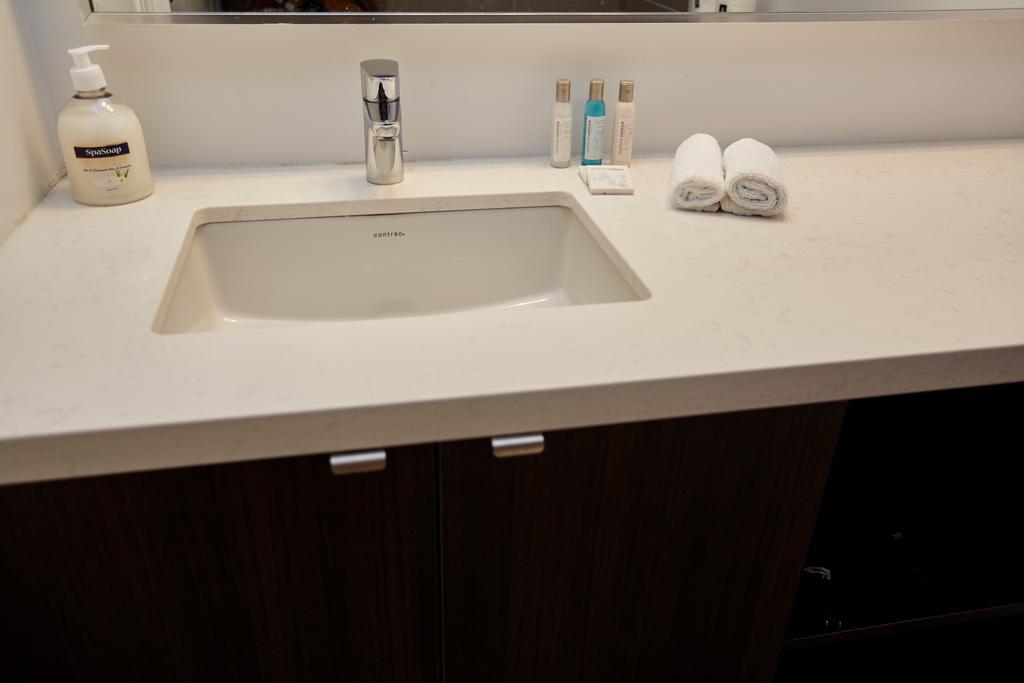 Atlas Suites - Yorkville Furnished Apartments Τορόντο Δωμάτιο φωτογραφία