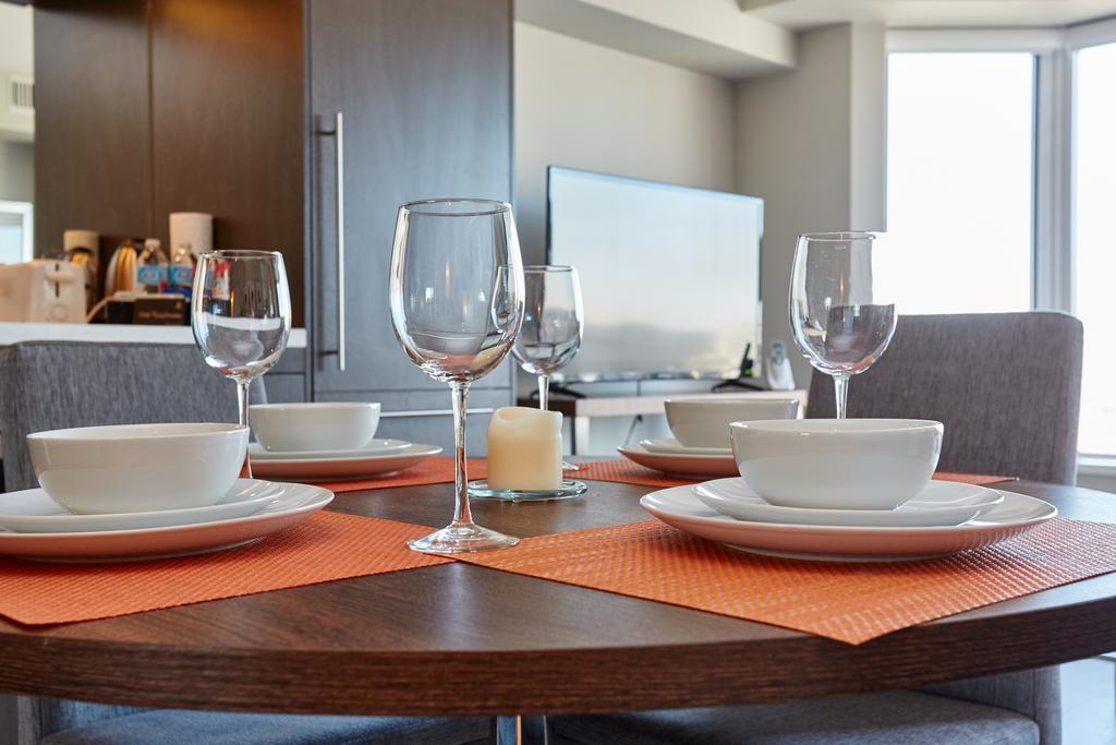 Atlas Suites - Yorkville Furnished Apartments Τορόντο Δωμάτιο φωτογραφία