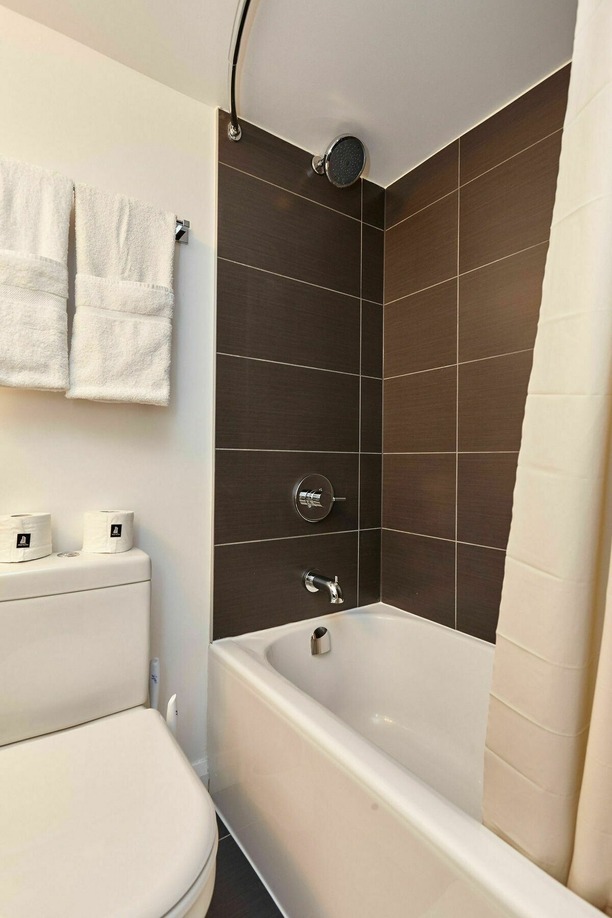 Atlas Suites - Yorkville Furnished Apartments Τορόντο Εξωτερικό φωτογραφία