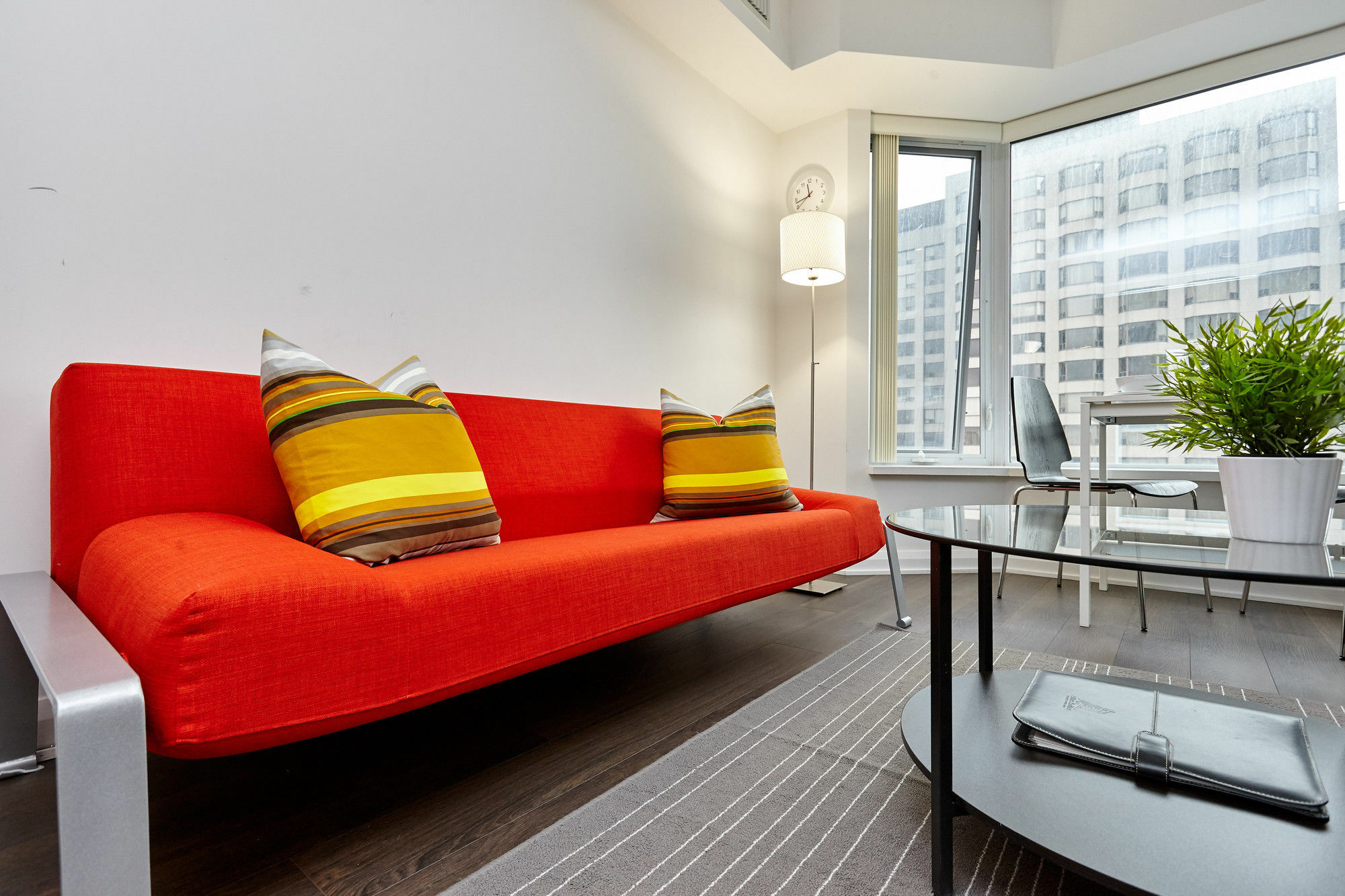 Atlas Suites - Yorkville Furnished Apartments Τορόντο Εξωτερικό φωτογραφία